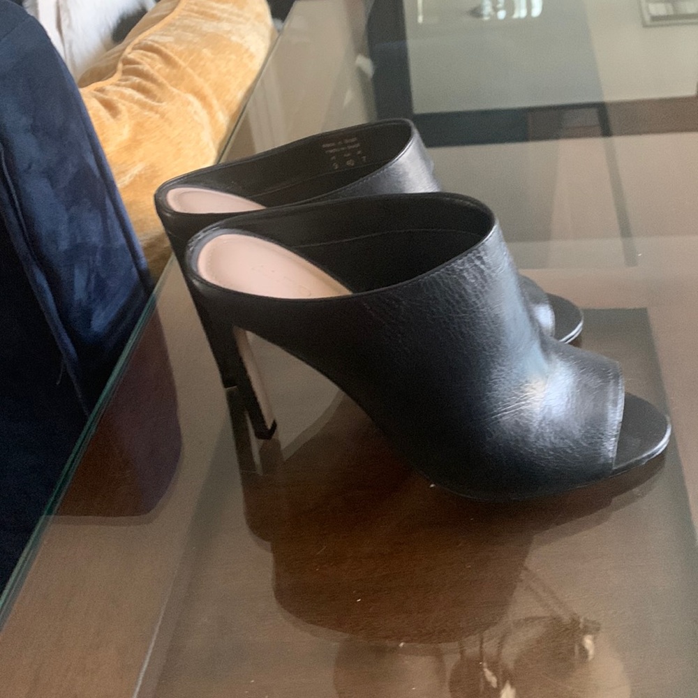 Aldo pumps